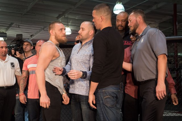 20160224052946_McGregor_Diaz3