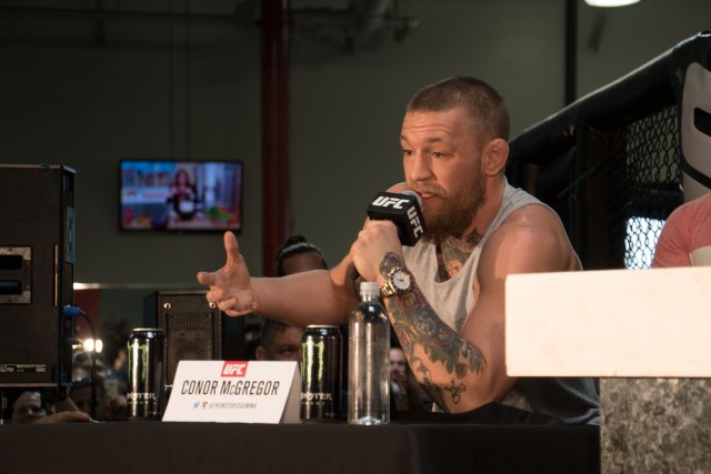 20160224053120_McGregor_Diaz8