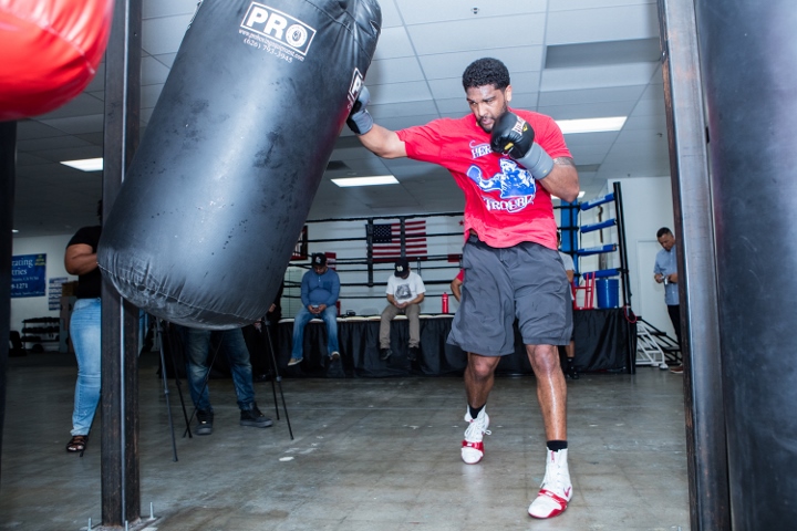 Dominic Breazeale (12