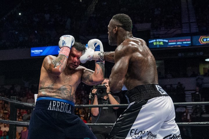 wilder-arreola-fight 1