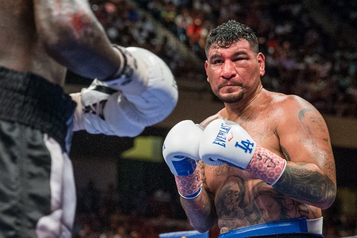 wilder-arreola-fight 12