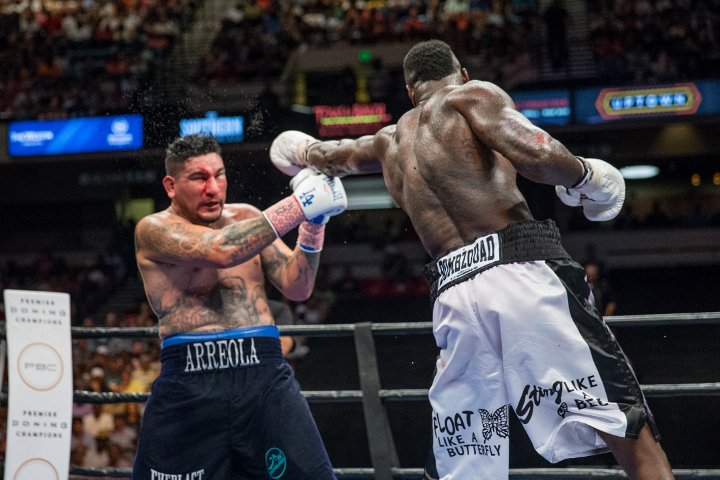 wilder-arreola-fight 7